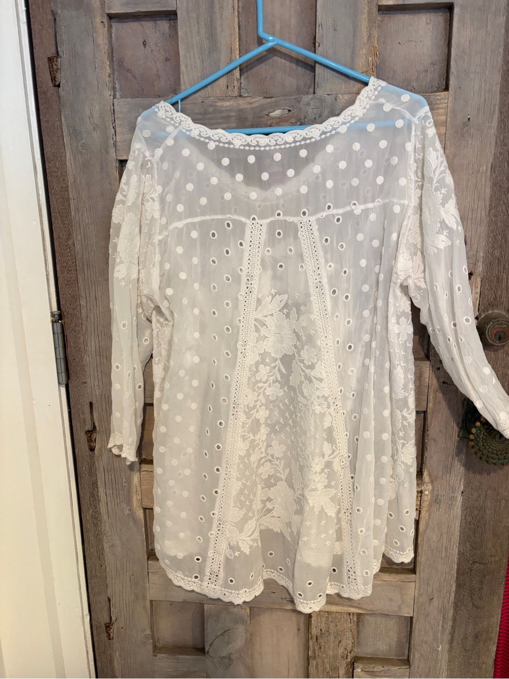 Johnny was medium Delicate White Lace & Eyelet Women’s Top Aline flare fit.